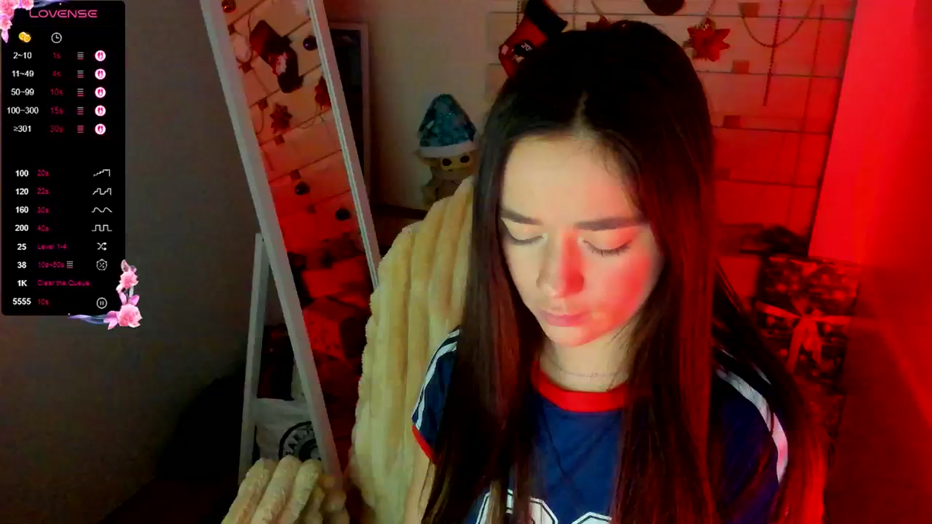 Gallery image thumbnail from KiraLove's myfreecams stream on, 12/23/2025, 11:16 image 5 of 20