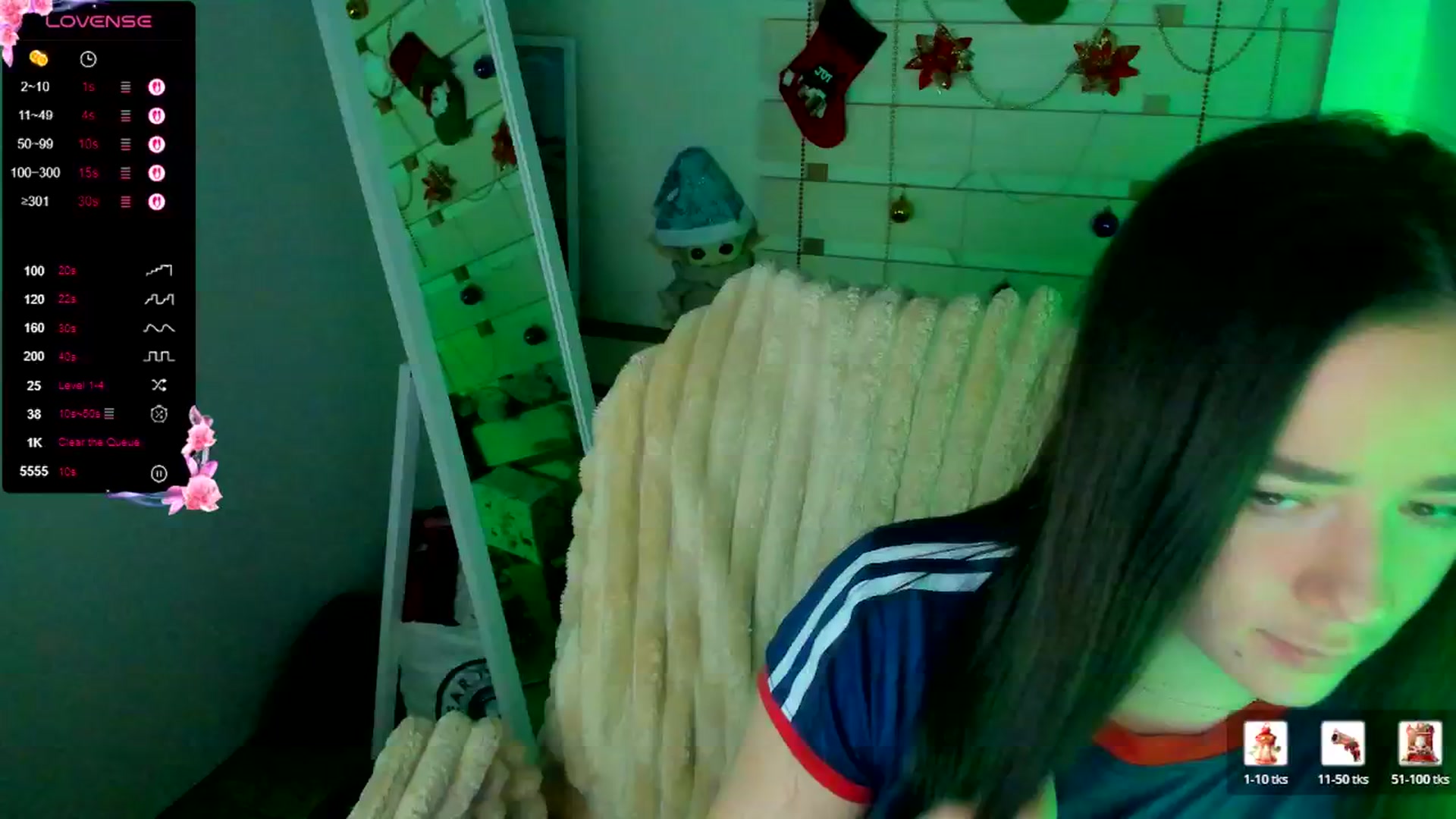 Gallery image thumbnail from KiraLove's myfreecams stream on, 12/23/2025, 11:16 image 6 of 20