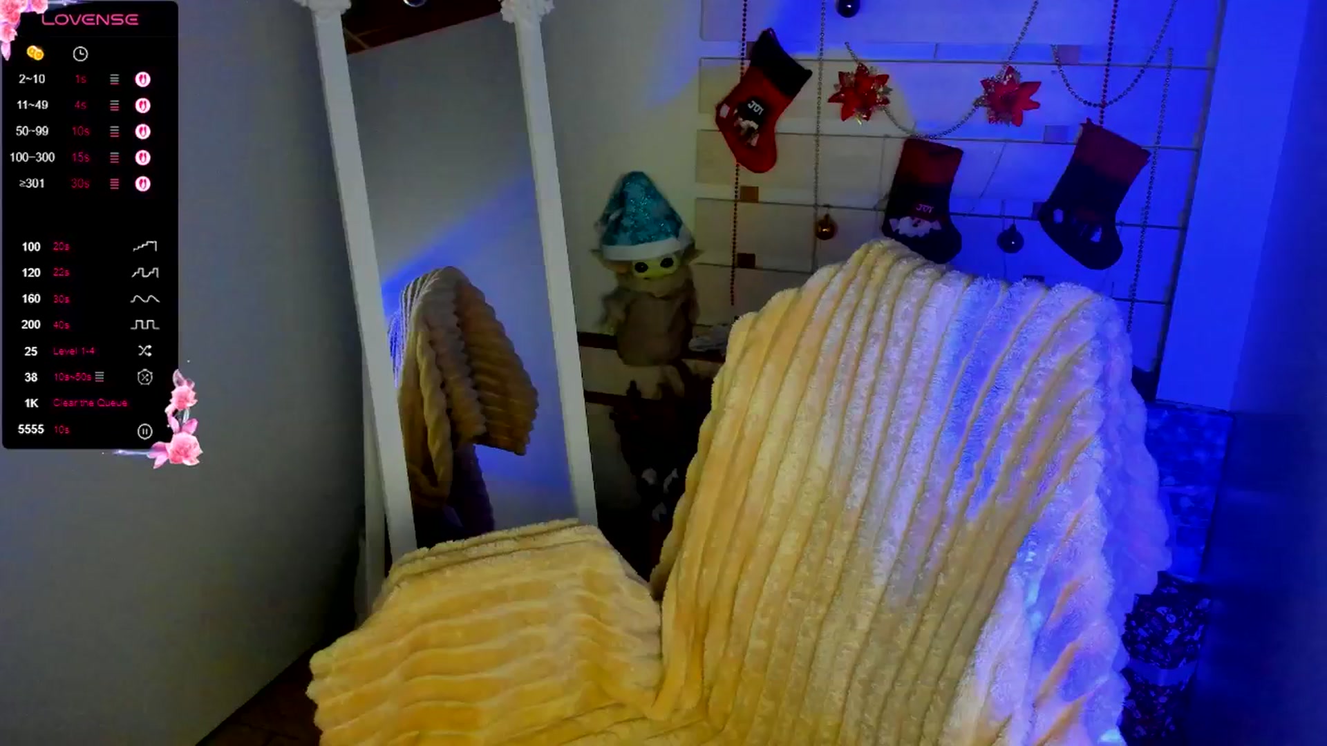 Gallery image thumbnail from KiraLove's myfreecams stream on, 12/24/2025, 10:51 image 2 of 20