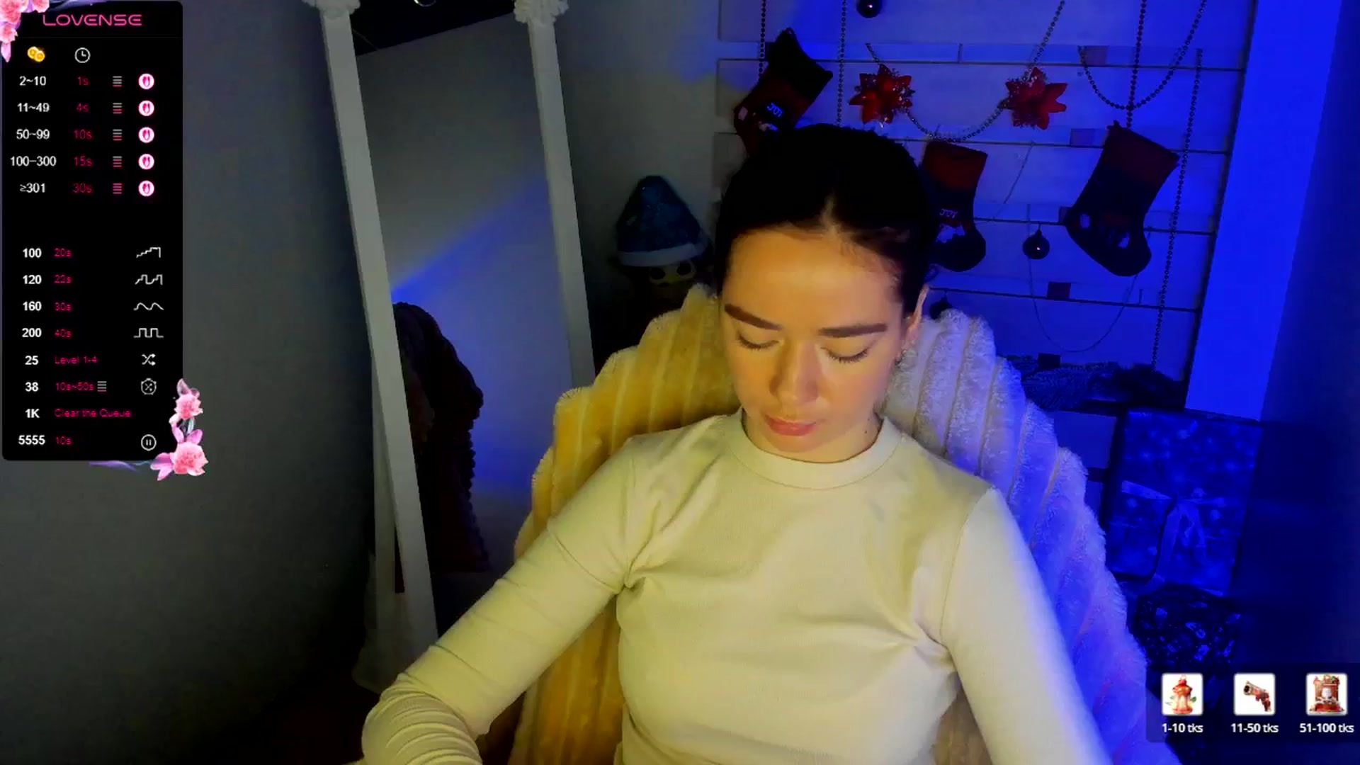 Gallery image thumbnail from KiraLove's myfreecams stream on, 12/24/2025, 10:51 image 7 of 20