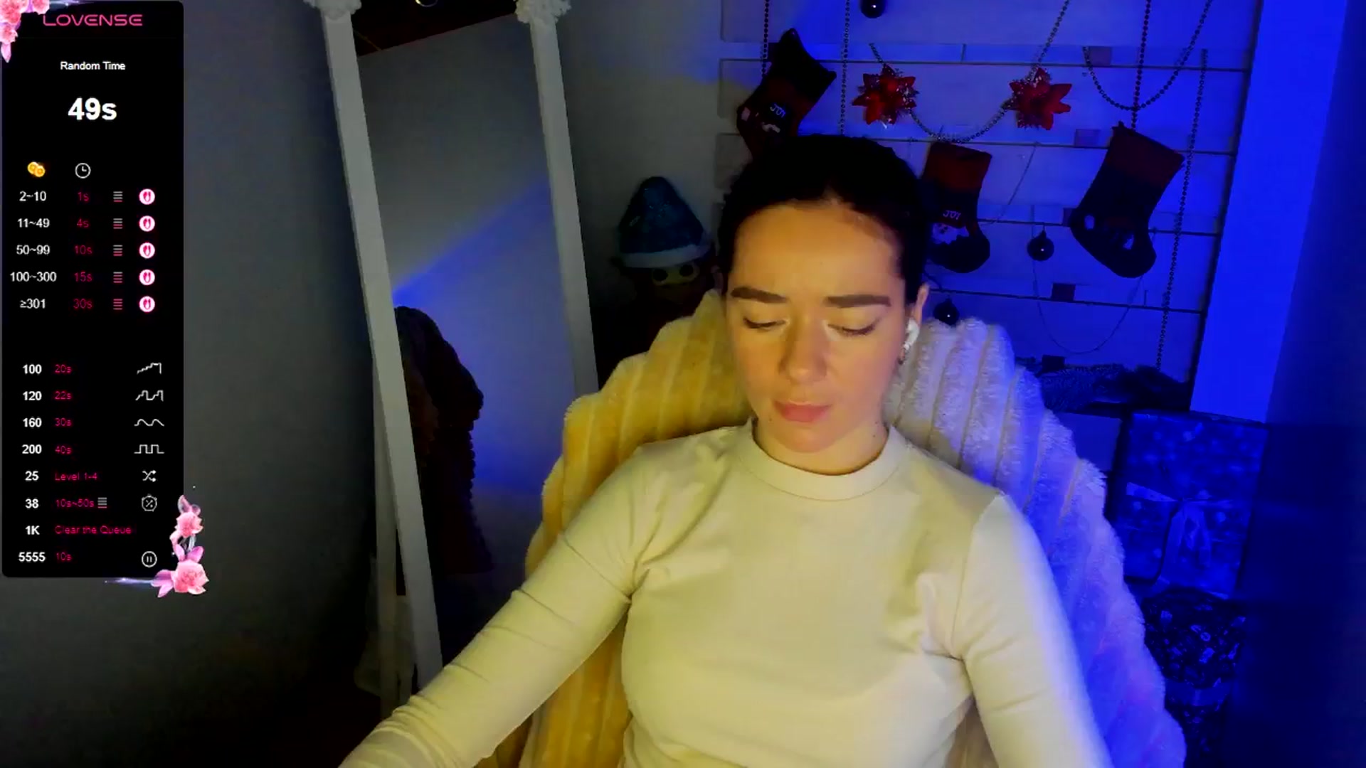 Gallery image thumbnail from KiraLove's myfreecams stream on, 12/24/2025, 10:51 image 12 of 20