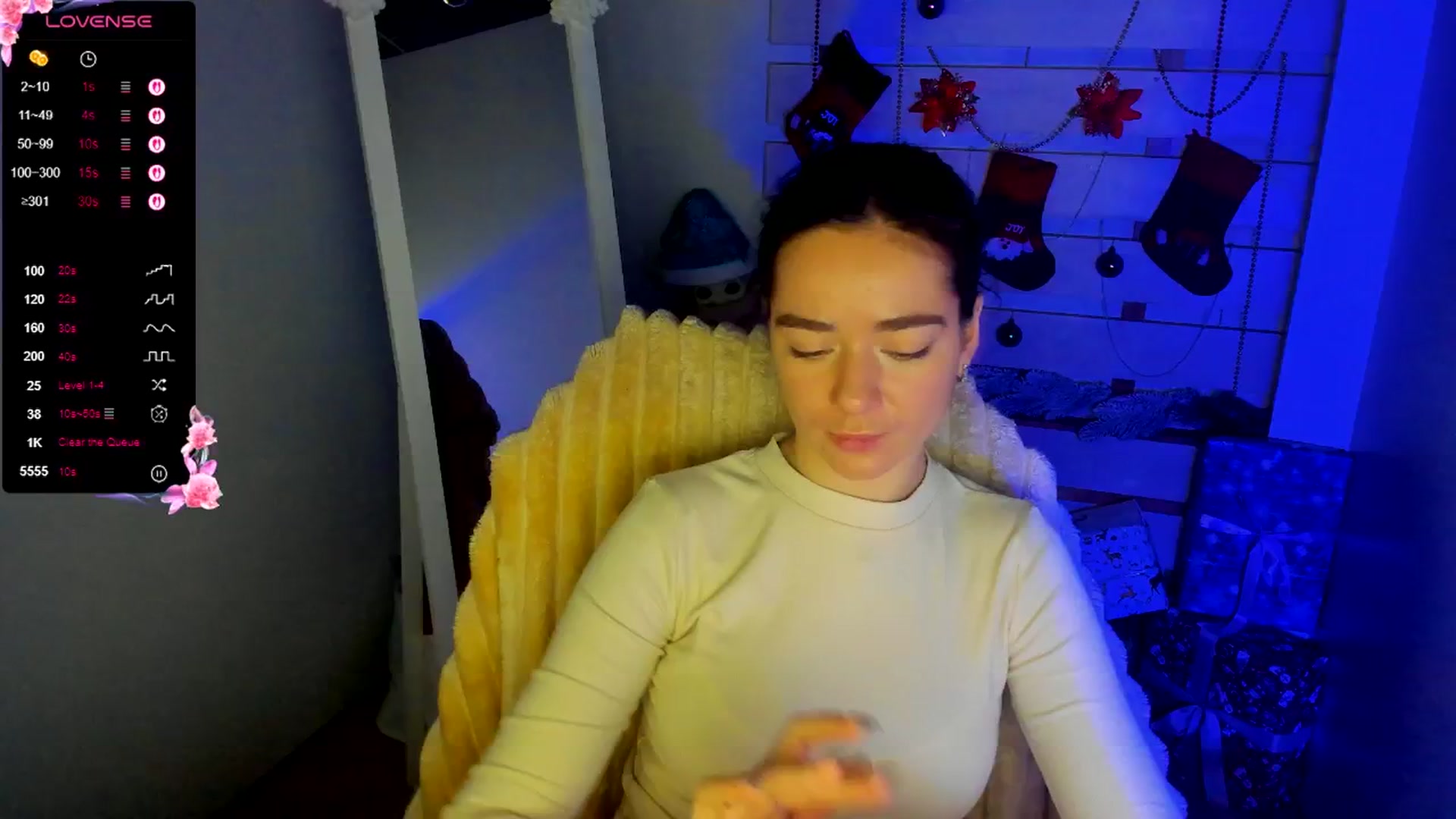 Gallery image thumbnail from KiraLove's myfreecams stream on, 12/24/2025, 10:51 image 11 of 20