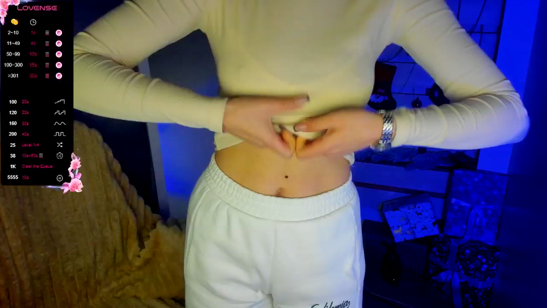 Gallery image thumbnail from KiraLove's myfreecams stream on, 12/24/2025, 10:51 image 20 of 20