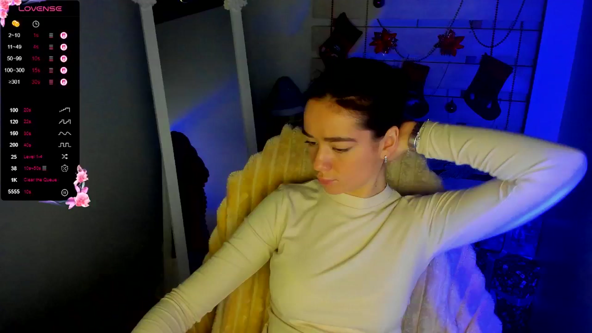 Gallery image thumbnail from KiraLove's myfreecams stream on, 12/24/2025, 10:51 image 9 of 20