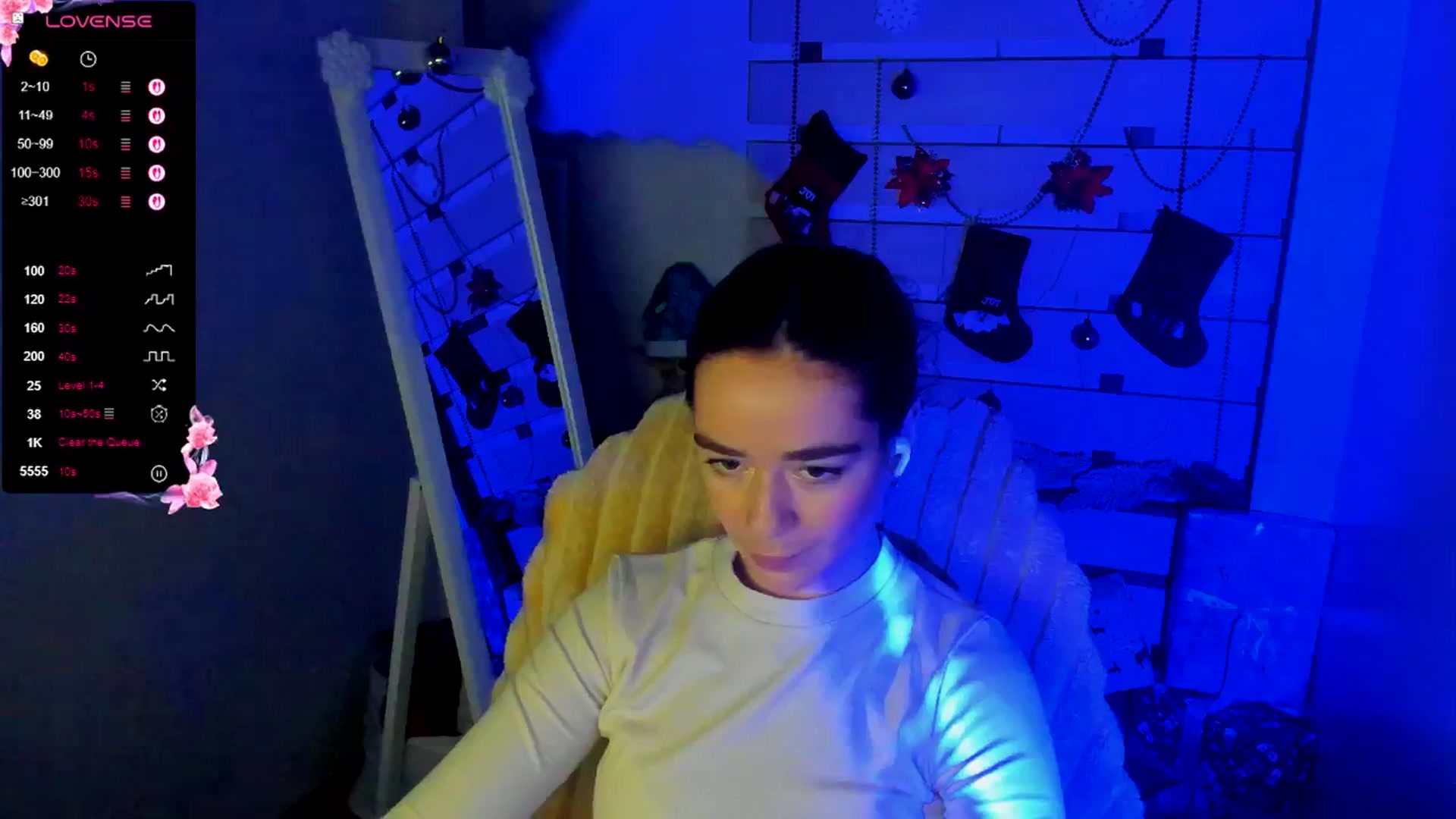 Gallery image thumbnail from KiraLove's myfreecams stream on, 12/24/2025, 12:47 image 5 of 20