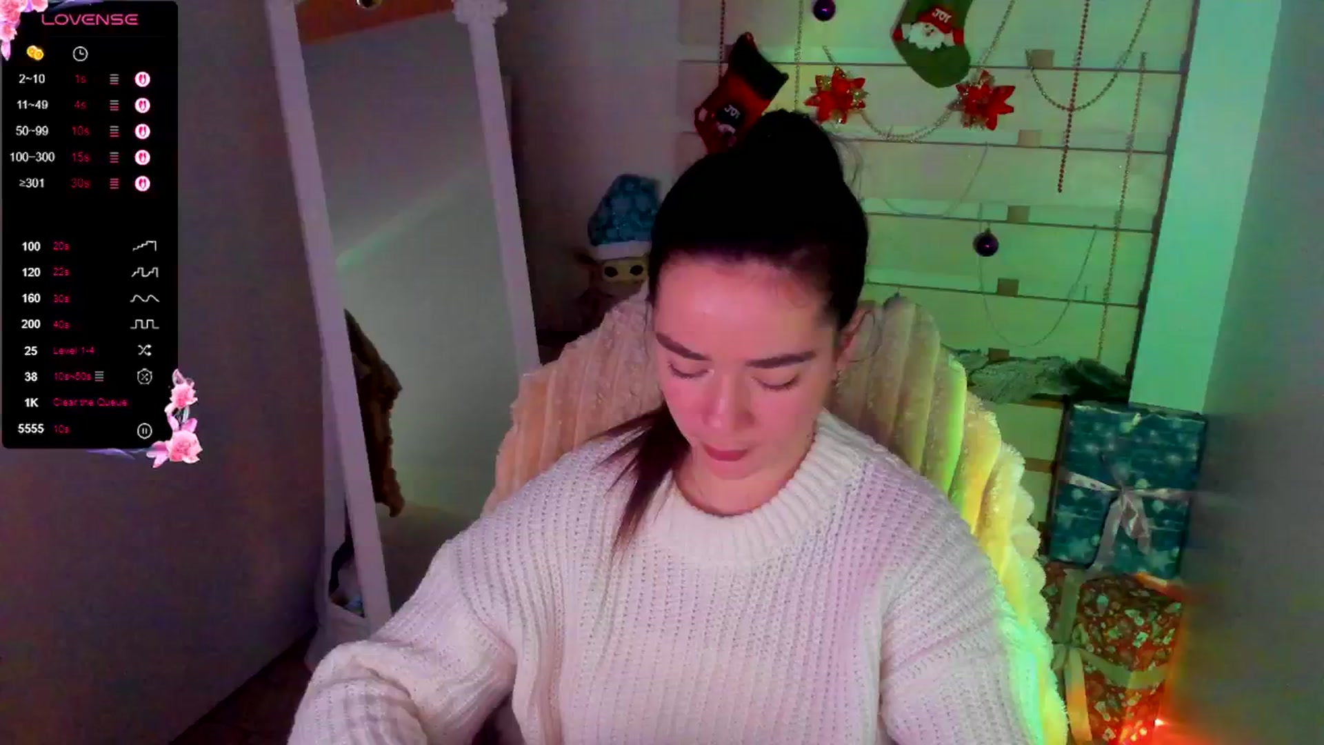 Gallery image thumbnail from KiraLove's myfreecams stream on, 12/28/2025, 12:35 image 14 of 20