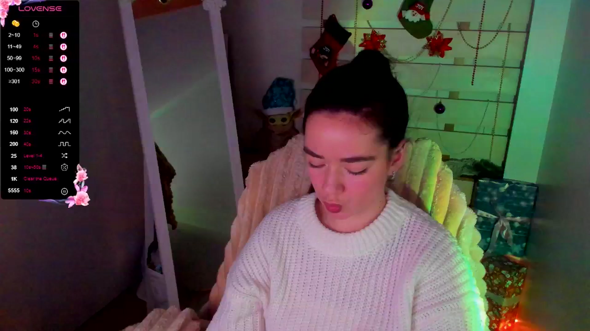 Gallery image thumbnail from KiraLove's myfreecams stream on, 12/28/2025, 12:35 image 10 of 20