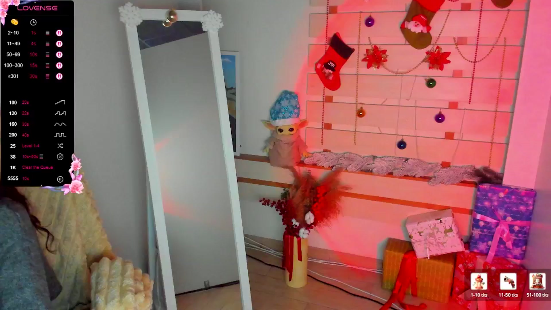 Gallery image thumbnail from KiraLove's myfreecams stream on, 01/03/2026, 12:41 image 20 of 20