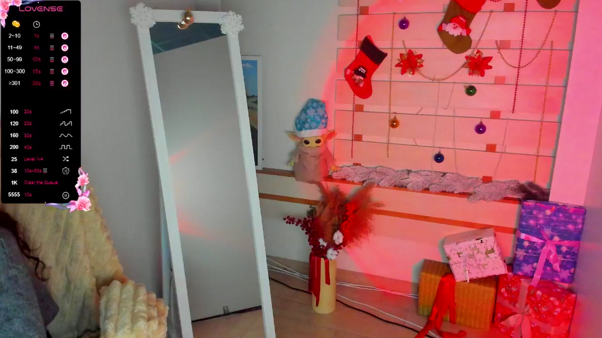 Gallery image thumbnail from KiraLove's myfreecams stream on, 01/03/2026, 12:41 image 18 of 20