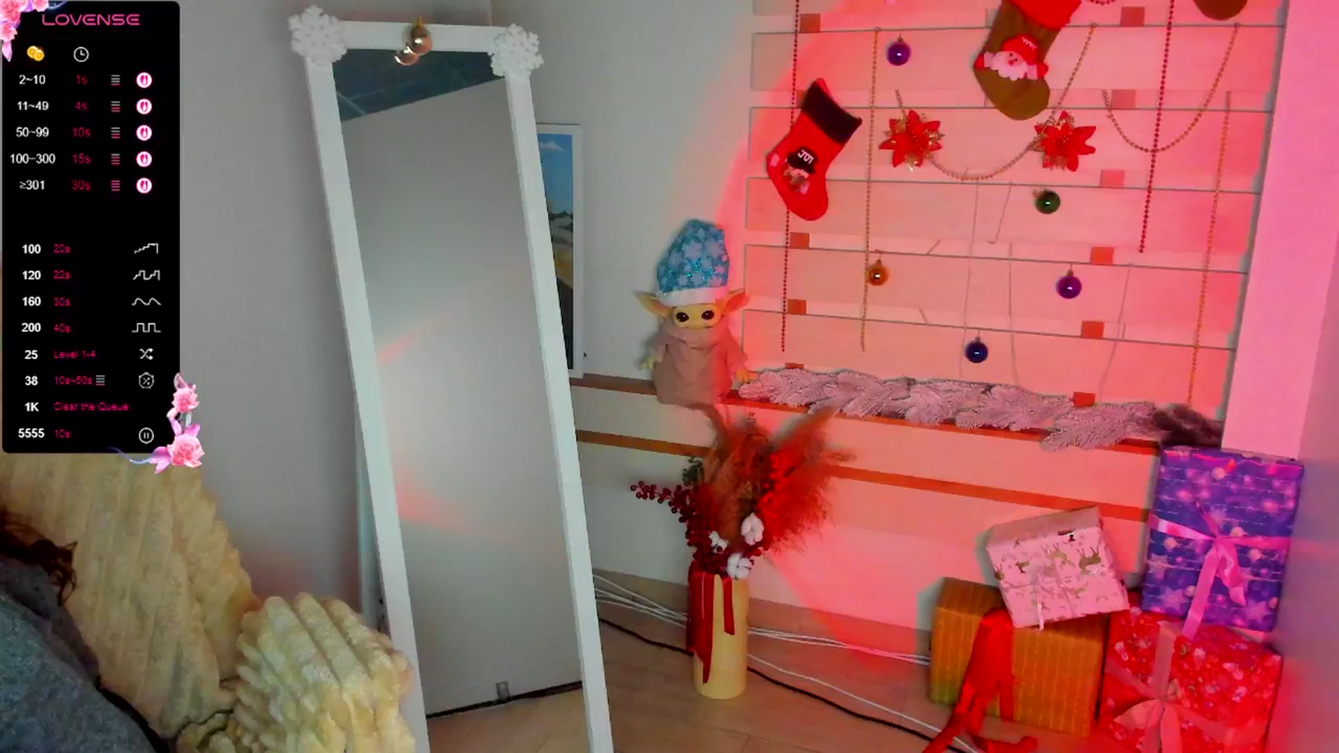 Gallery image thumbnail from KiraLove's myfreecams stream on, 01/03/2026, 12:41 image 7 of 20