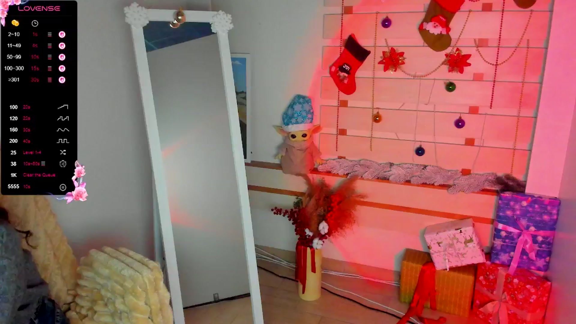 Gallery image thumbnail from KiraLove's myfreecams stream on, 01/03/2026, 12:41 image 13 of 20