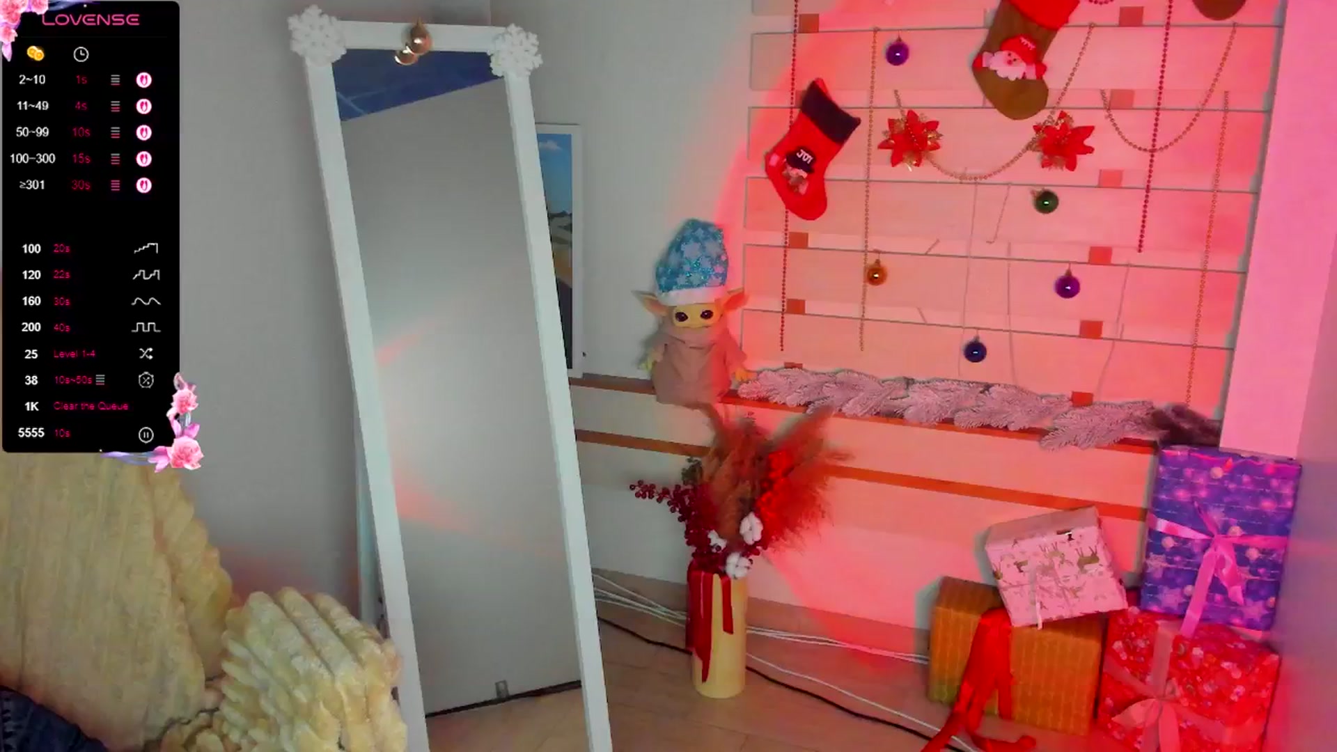 Gallery image thumbnail from KiraLove's myfreecams stream on, 01/03/2026, 12:41 image 8 of 20
