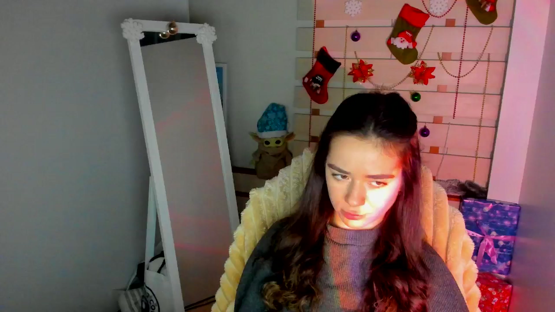Gallery image thumbnail from KiraLove's myfreecams stream on, 01/04/2026, 11:47 image 5 of 20