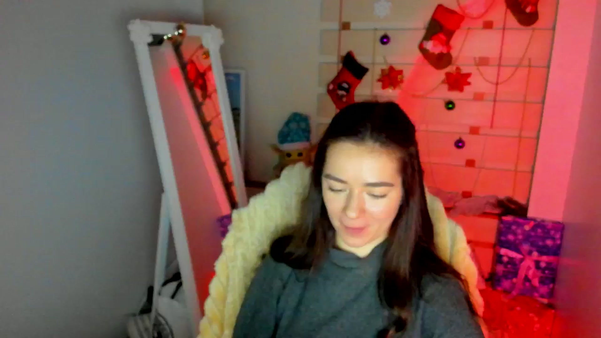 Gallery image thumbnail from KiraLove's myfreecams stream on, 01/04/2026, 12:26 image 1 of 20