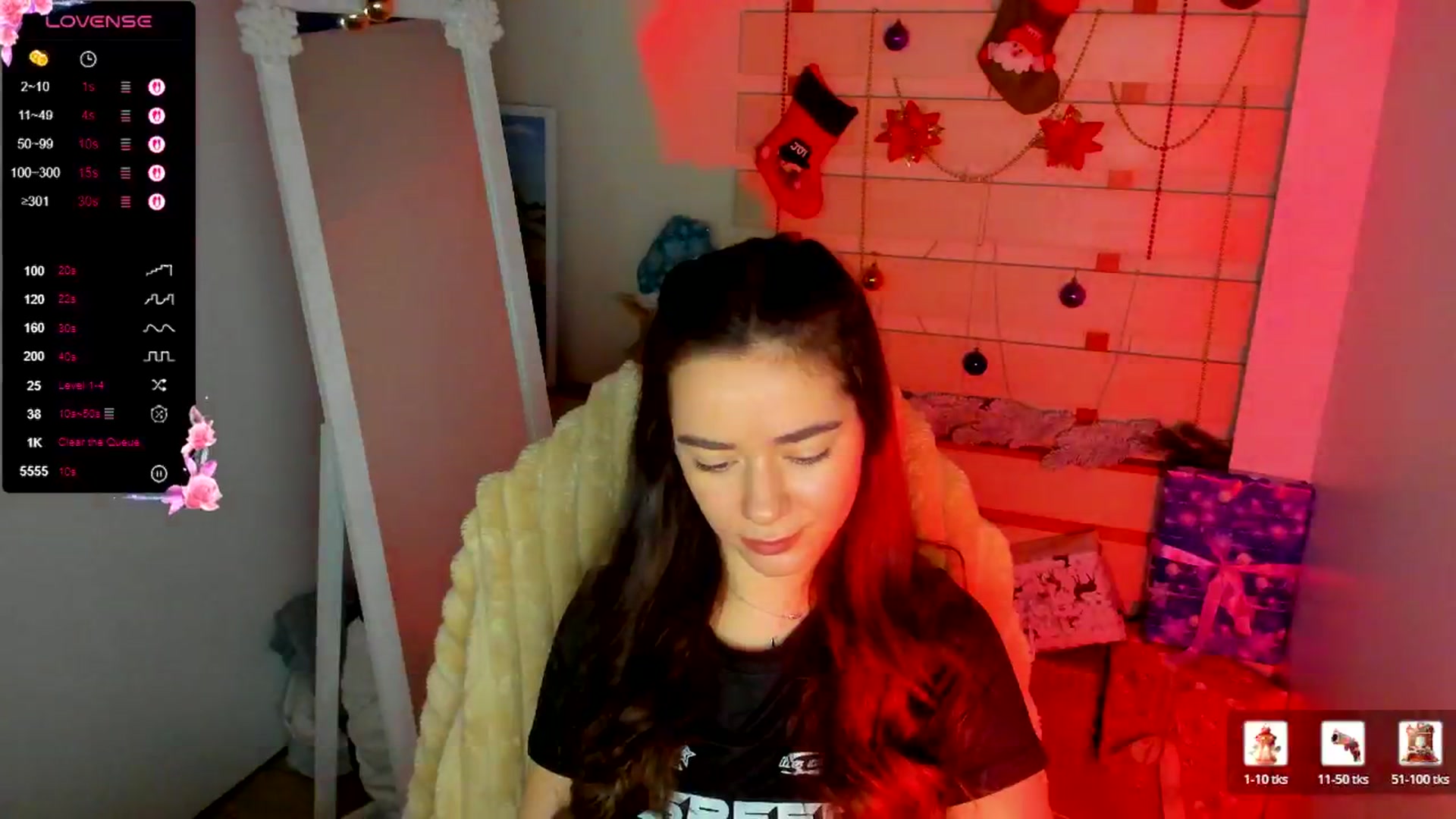 Gallery image thumbnail from KiraLove's myfreecams stream on, 01/05/2026, 10:16 image 11 of 20