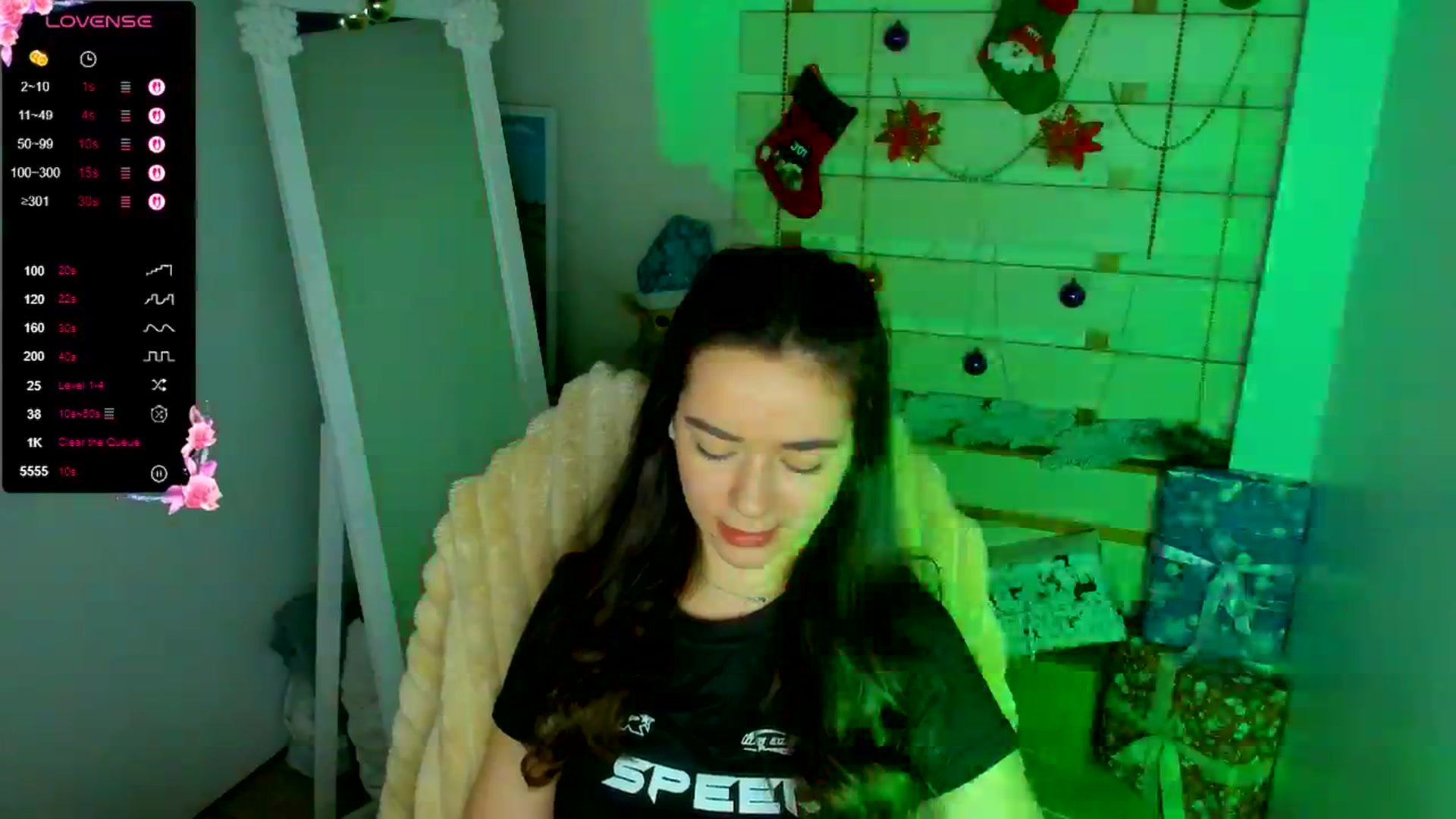 Gallery image thumbnail from KiraLove's myfreecams stream on, 01/05/2026, 10:16 image 13 of 20