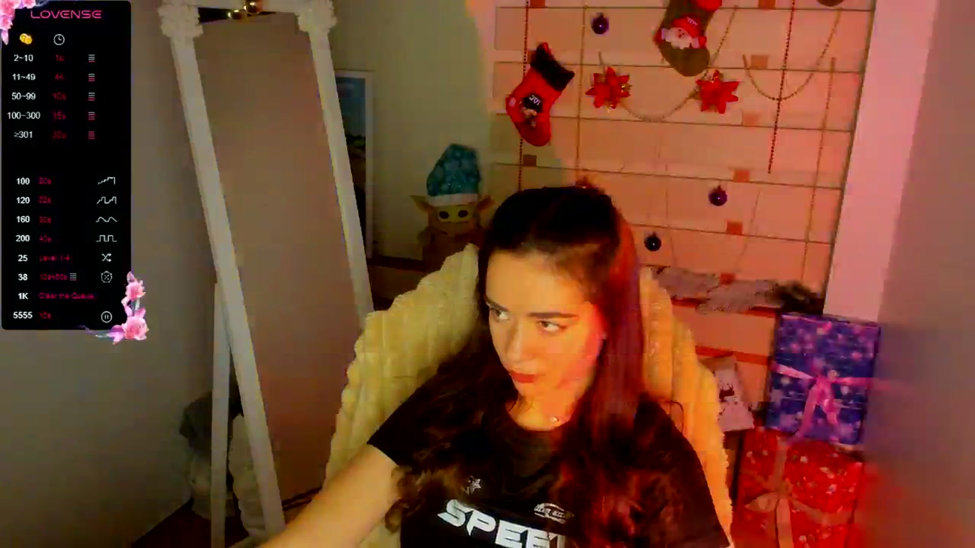 Gallery image thumbnail from KiraLove's myfreecams stream on, 01/05/2026, 10:16 image 19 of 20