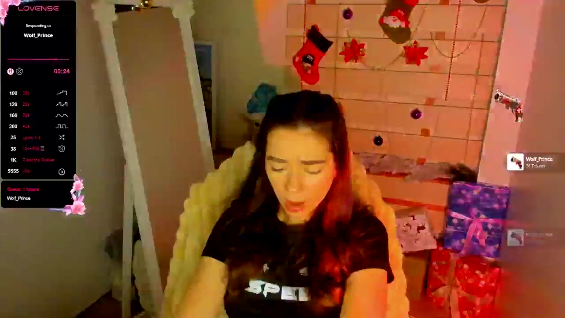 Gallery image thumbnail from KiraLove's myfreecams stream on, 01/05/2026, 10:16 image 2 of 20