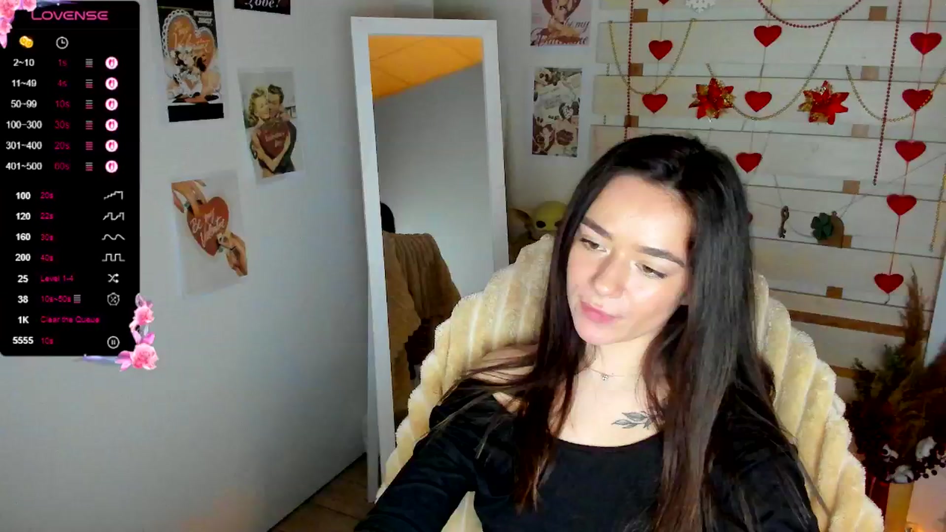 Gallery image thumbnail from KiraLove's myfreecams stream on, 03/02/2026, 12:53 image 17 of 20
