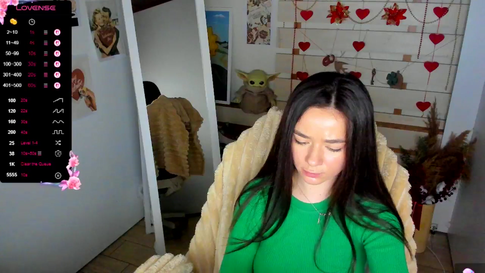 Gallery image thumbnail from KiraLove's myfreecams stream on, 03/09/2026, 11:53 image 11 of 20
