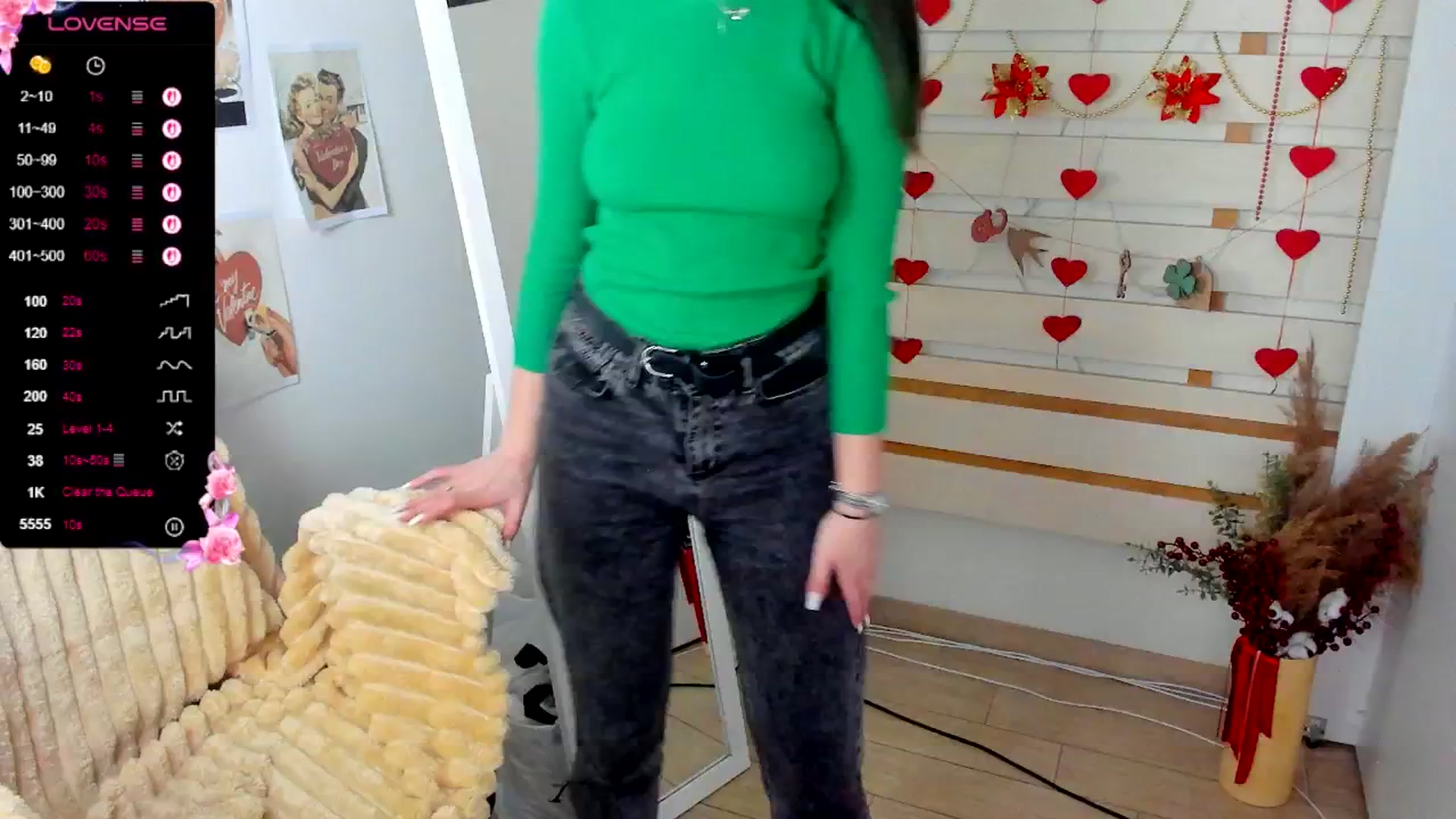 Gallery image thumbnail from KiraLove's myfreecams stream on, 03/09/2026, 12:34 image 16 of 20