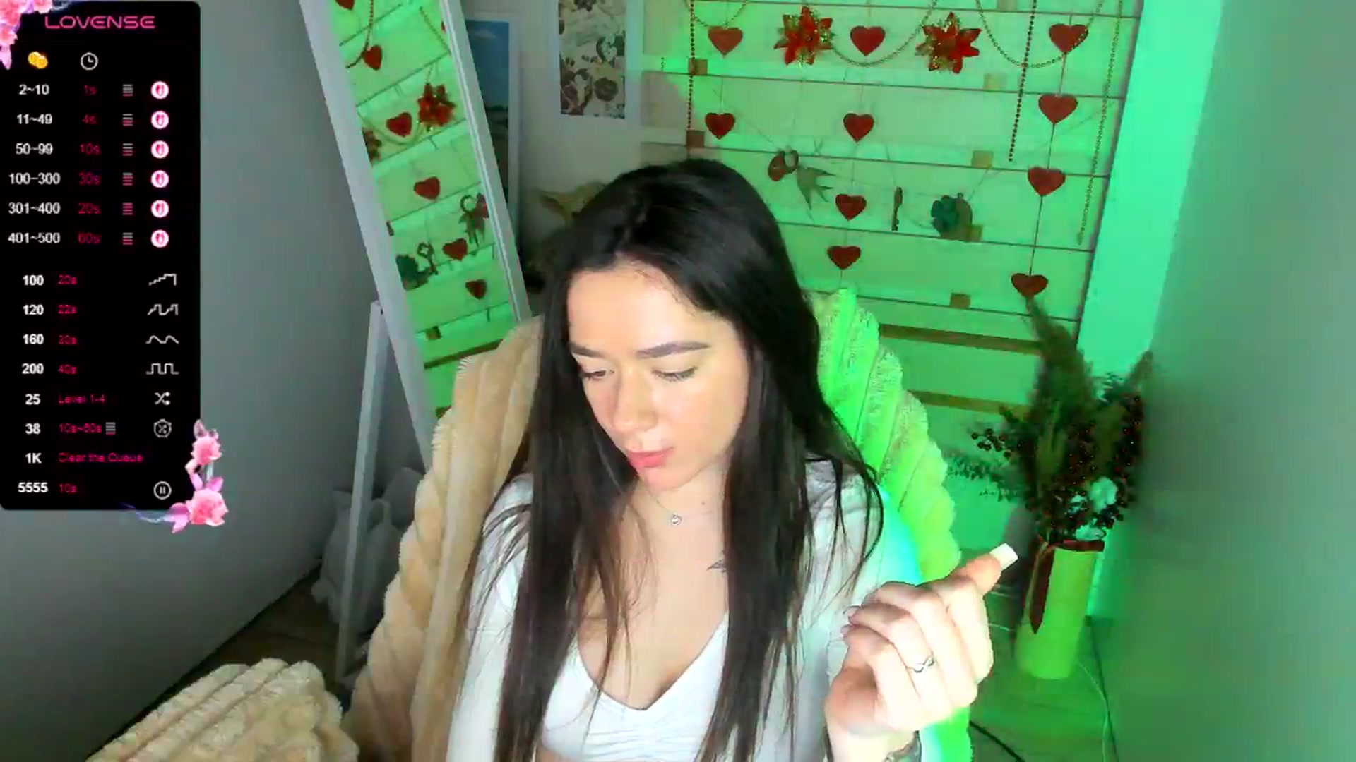 Gallery image thumbnail from KiraLove's myfreecams stream on, 03/18/2026, 12:05 image 17 of 20