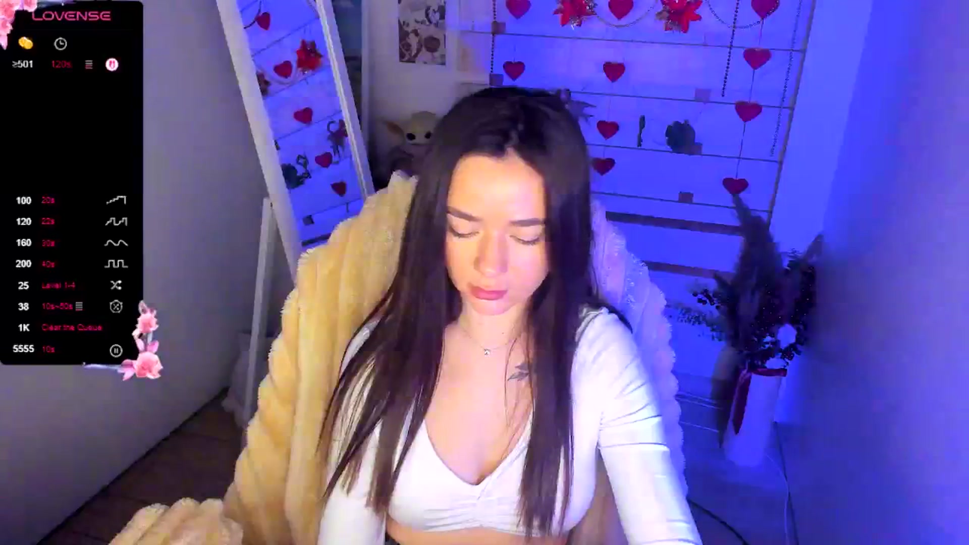 Gallery image thumbnail from KiraLove's myfreecams stream on, 03/18/2026, 12:05 image 2 of 20