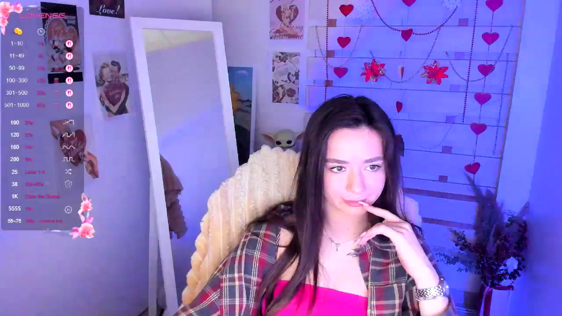 Gallery image thumbnail from KiraLove's myfreecams stream on, 04/06/2026, 08:47 image 12 of 20