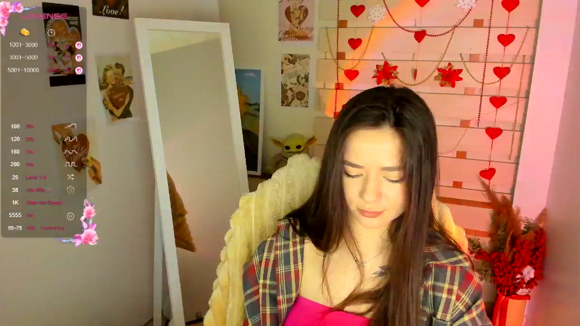 Gallery image thumbnail from KiraLove's myfreecams stream on, 04/06/2026, 08:47 image 2 of 20