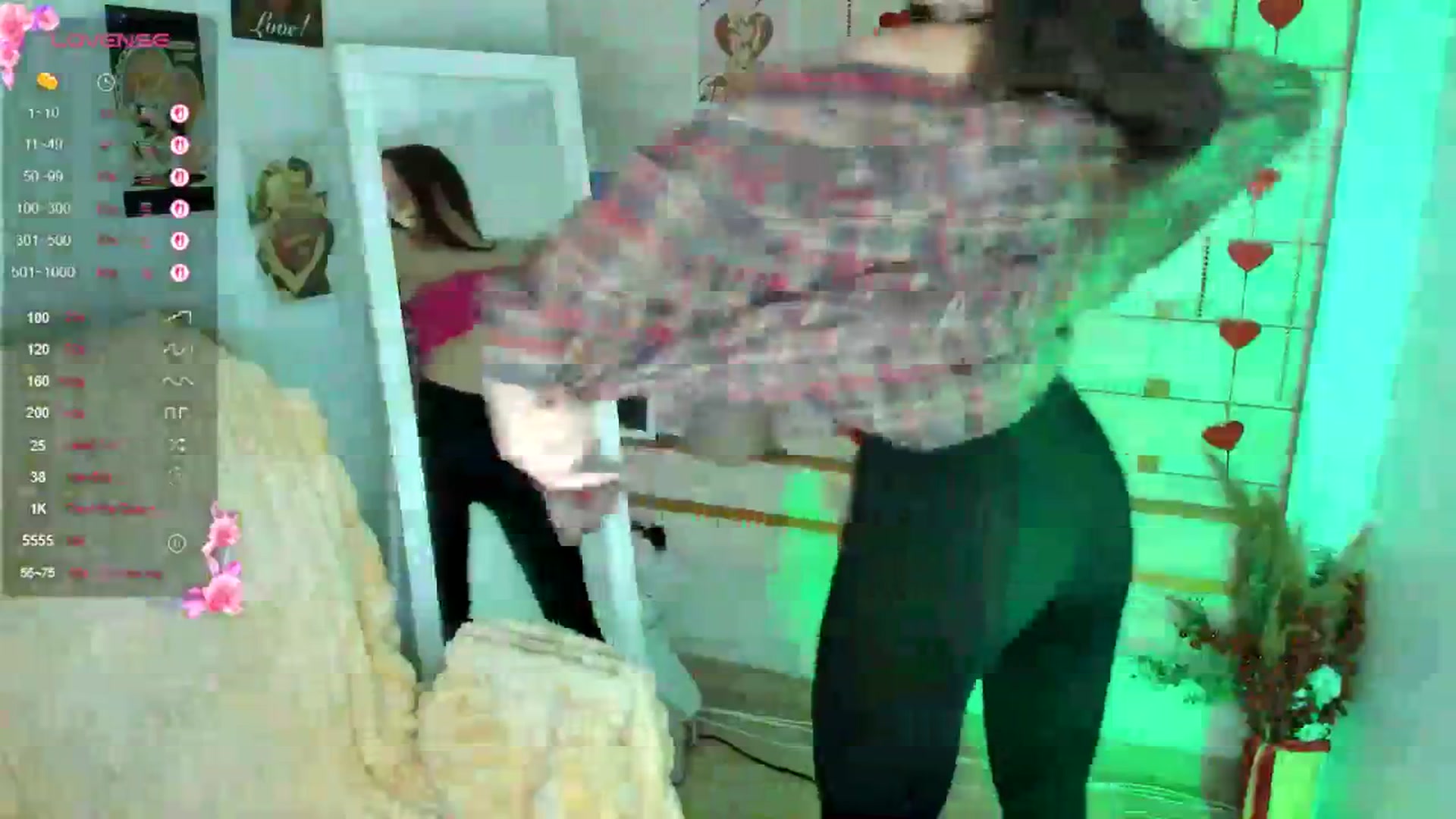 Gallery image thumbnail from KiraLove's myfreecams stream on, 04/06/2026, 08:47 image 16 of 20