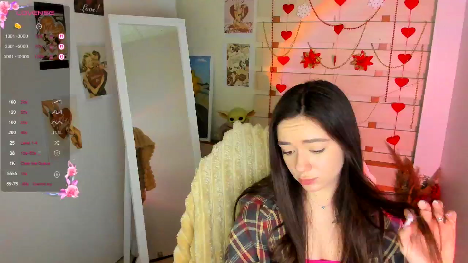 Gallery image thumbnail from KiraLove's myfreecams stream on, 04/06/2026, 11:41 image 1 of 20
