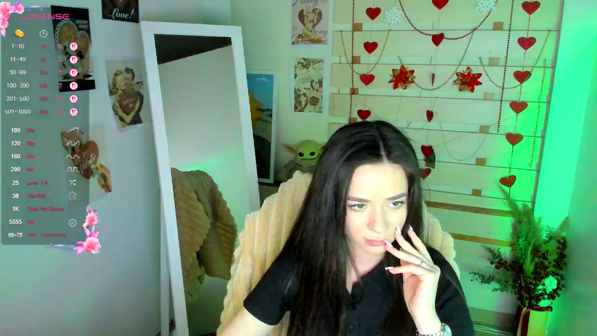 Gallery image thumbnail from KiraLove's myfreecams stream on, 04/07/2026, 10:10 image 12 of 20