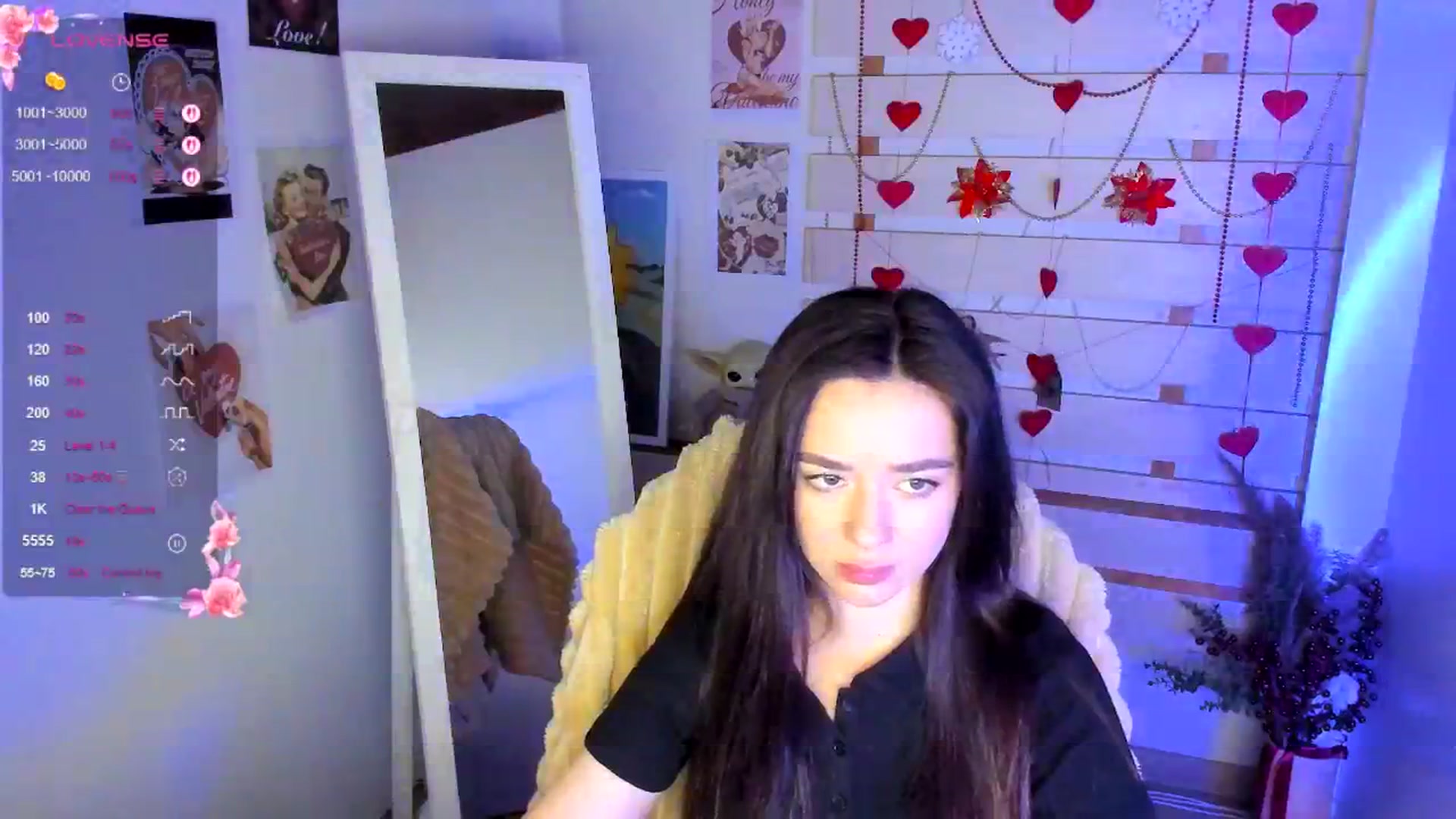 Gallery image thumbnail from KiraLove's myfreecams stream on, 04/07/2026, 10:10 image 11 of 20
