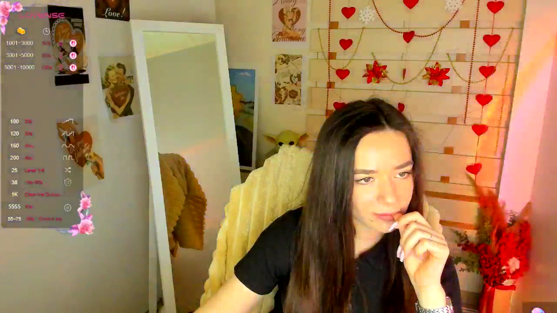 Gallery image thumbnail from KiraLove's myfreecams stream on, 04/07/2026, 11:48 image 8 of 20