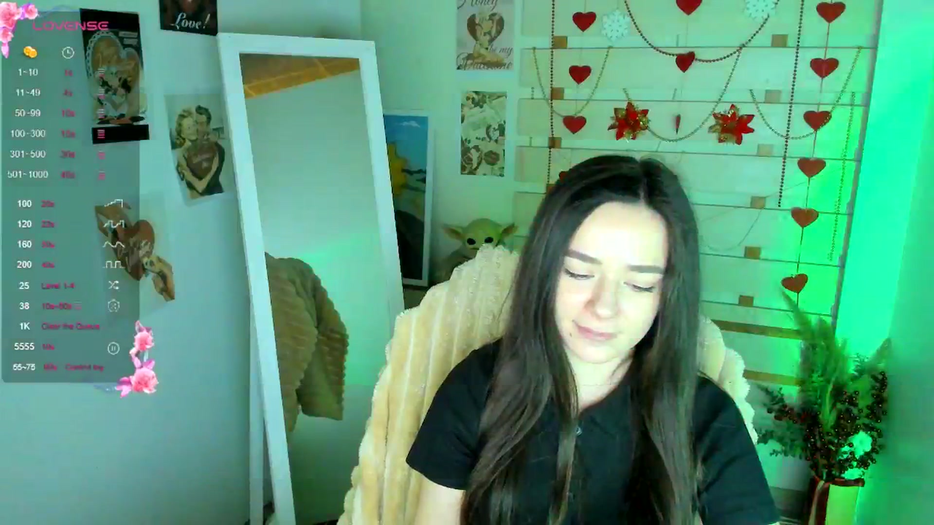 Gallery image thumbnail from KiraLove's myfreecams stream on, 04/07/2026, 11:48 image 4 of 20