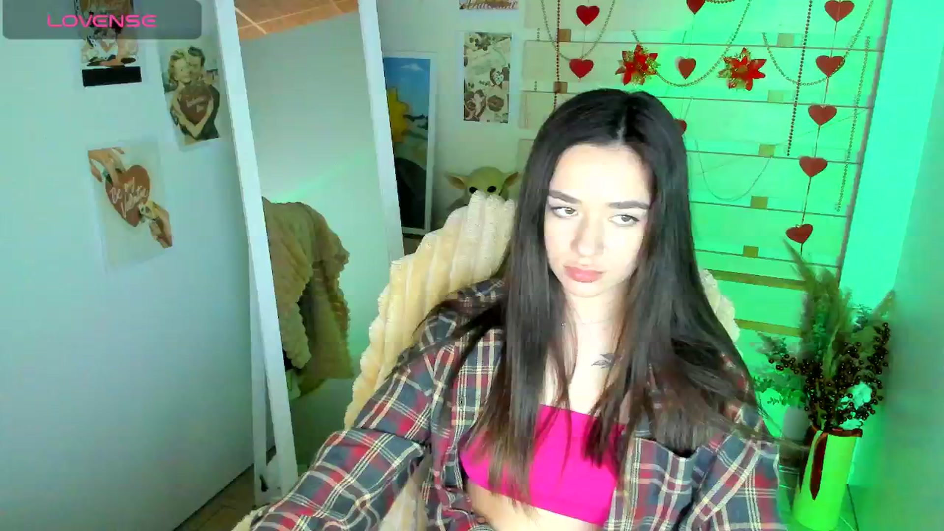 Gallery image thumbnail from KiraLove's myfreecams stream on, 04/08/2026, 11:33 image 3 of 20