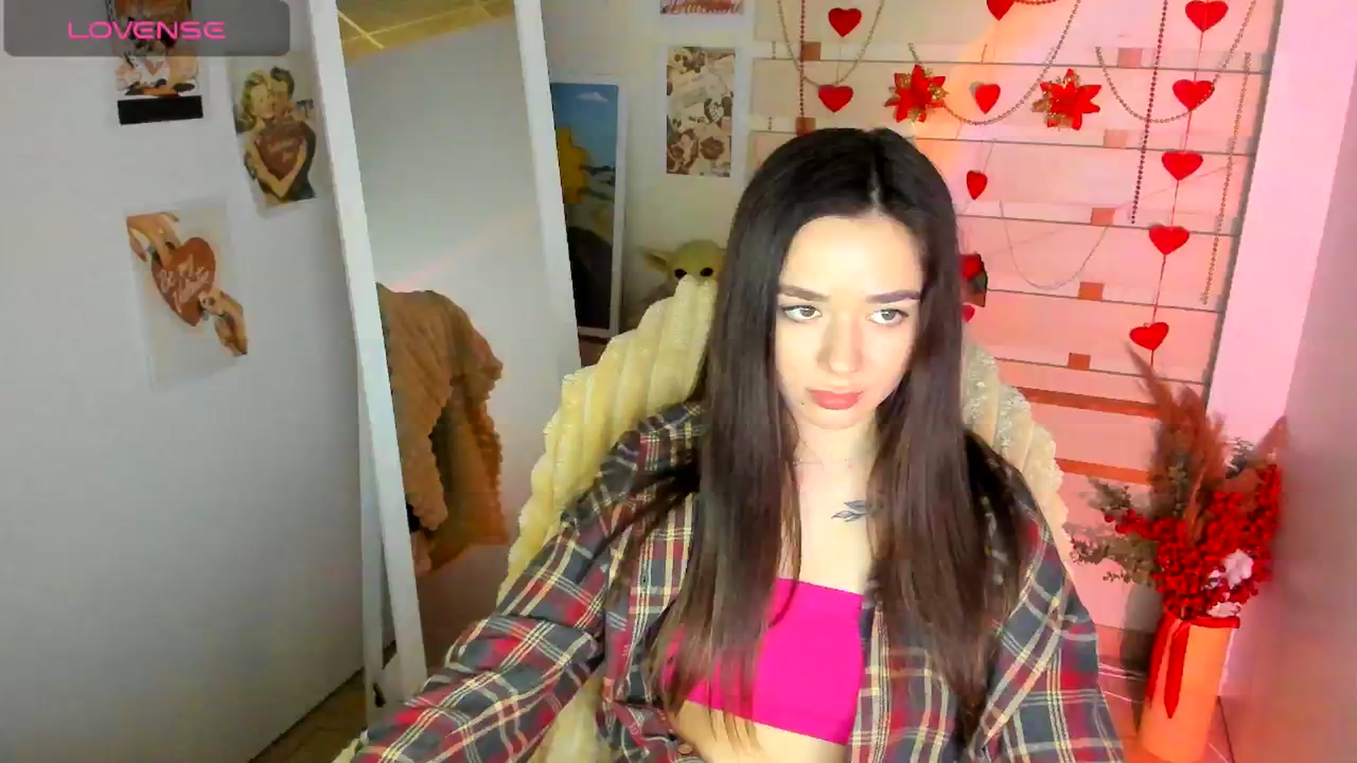 Gallery image thumbnail from KiraLove's myfreecams stream on, 04/08/2026, 11:33 image 4 of 20