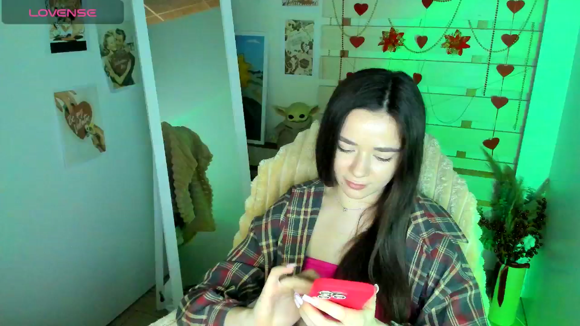 Gallery image thumbnail from KiraLove's myfreecams stream on, 04/08/2026, 11:33 image 14 of 20