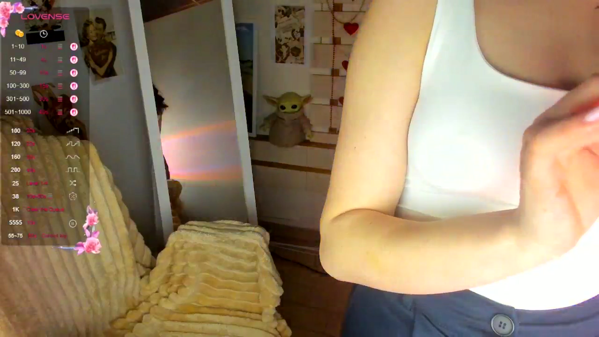 Gallery image thumbnail from KiraLove's myfreecams stream on, 04/13/2026, 09:23 image 7 of 20