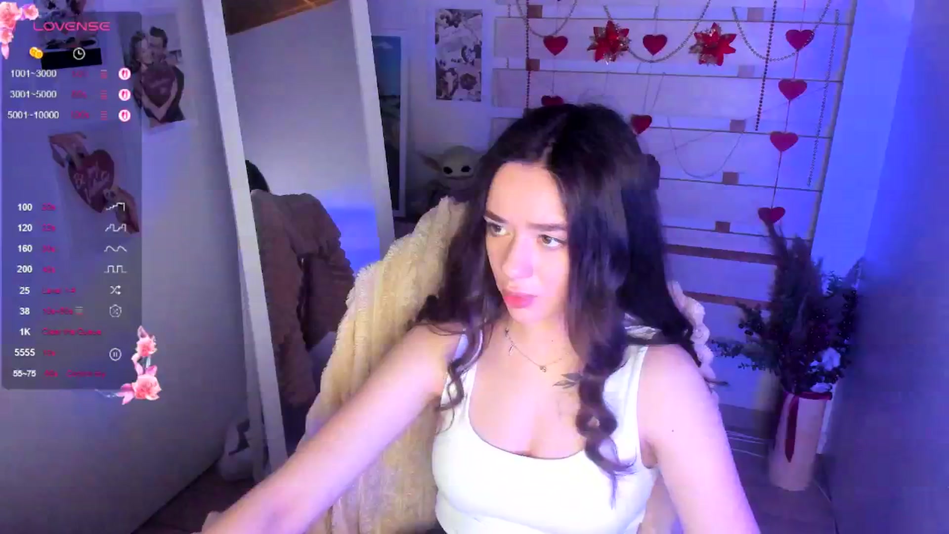 Gallery image thumbnail from KiraLove's myfreecams stream on, 04/13/2026, 09:23 image 15 of 20