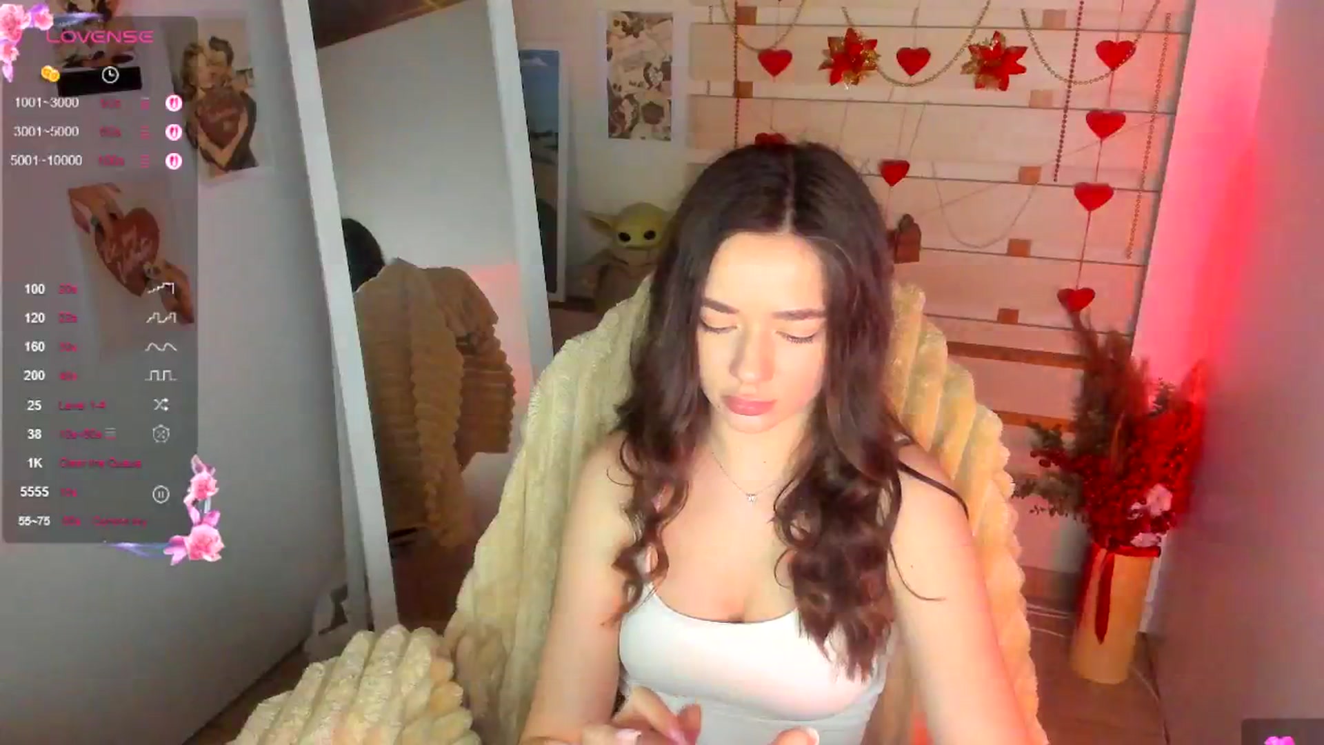 Gallery image thumbnail from KiraLove's myfreecams stream on, 04/13/2026, 10:06 image 17 of 20