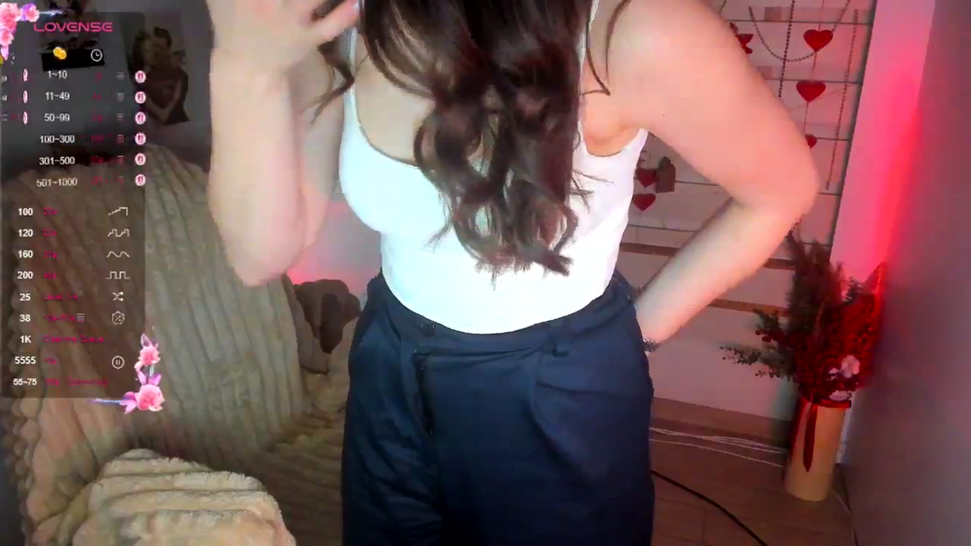 Gallery image thumbnail from KiraLove's myfreecams stream on, 04/13/2026, 10:06 image 3 of 20