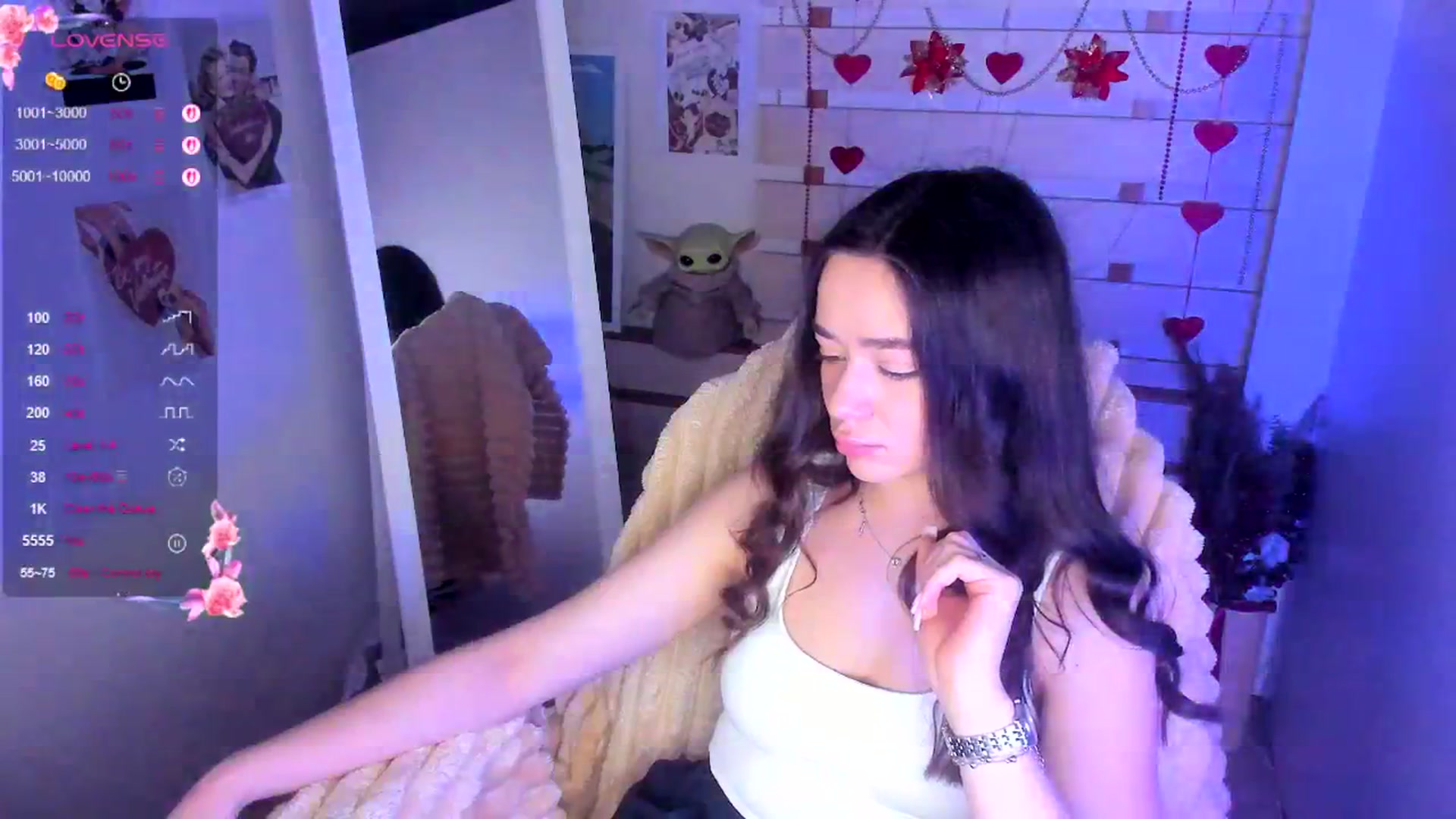 Gallery image thumbnail from KiraLove's myfreecams stream on, 04/13/2026, 10:06 image 2 of 20
