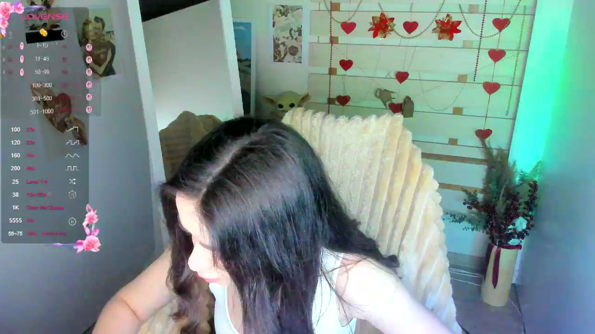 Gallery image thumbnail from KiraLove's myfreecams stream on, 04/13/2026, 10:27 image 4 of 20