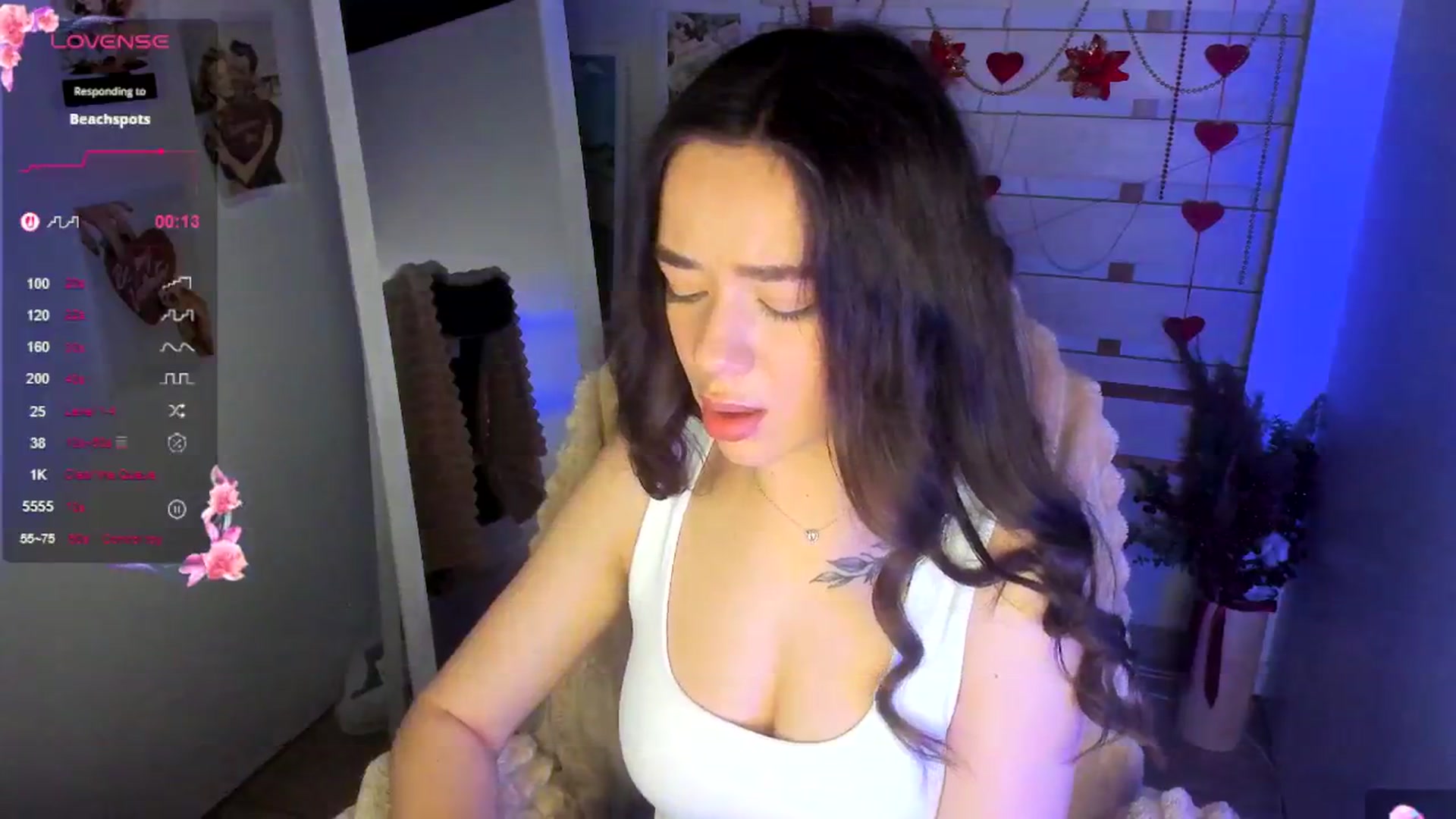 Gallery image thumbnail from KiraLove's myfreecams stream on, 04/13/2026, 11:18 image 2 of 20