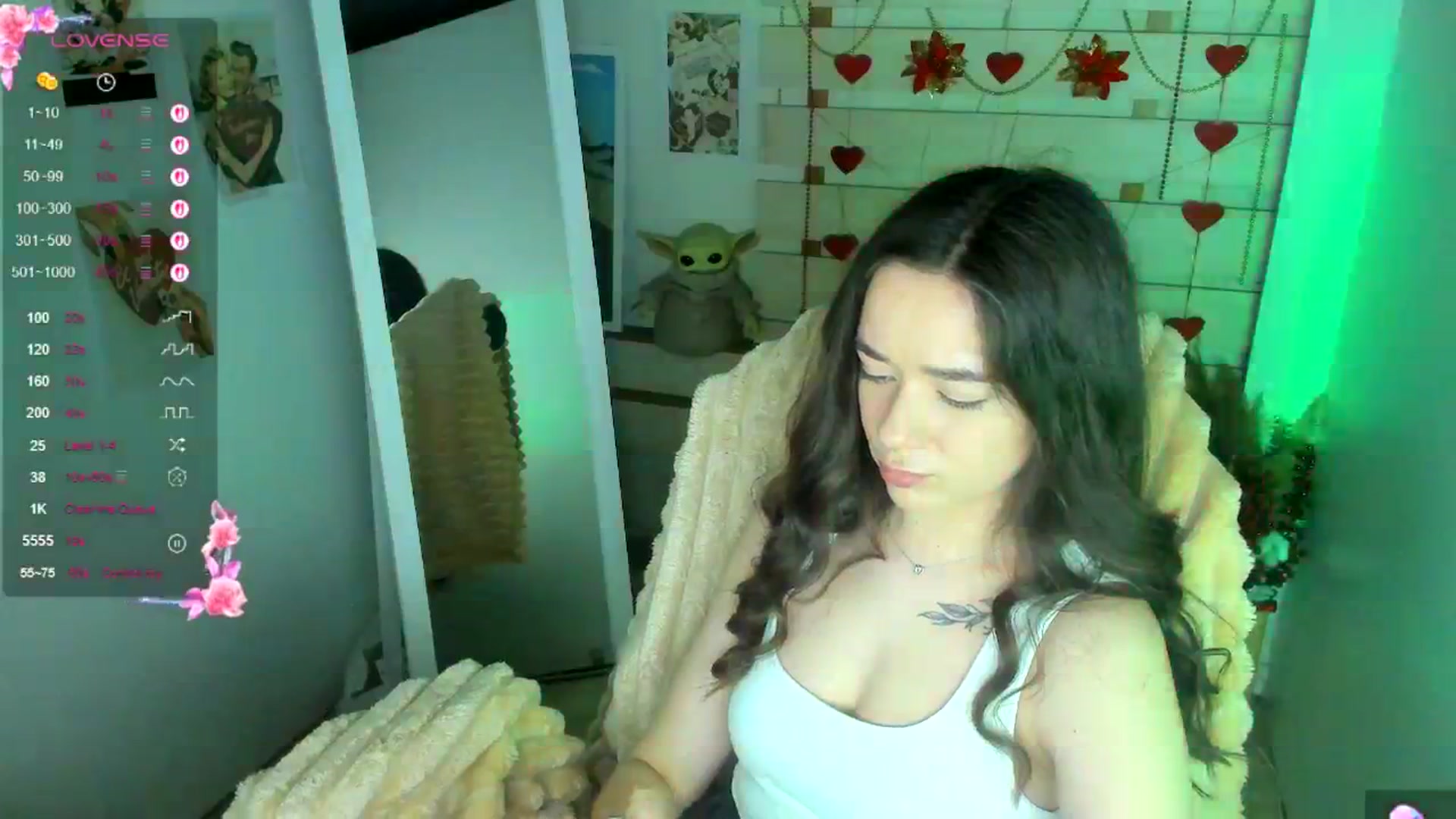 Gallery image thumbnail from KiraLove's myfreecams stream on, 04/13/2026, 11:18 image 15 of 20