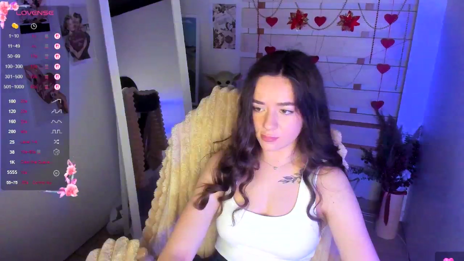 Gallery image thumbnail from KiraLove's myfreecams stream on, 04/13/2026, 11:18 image 19 of 20