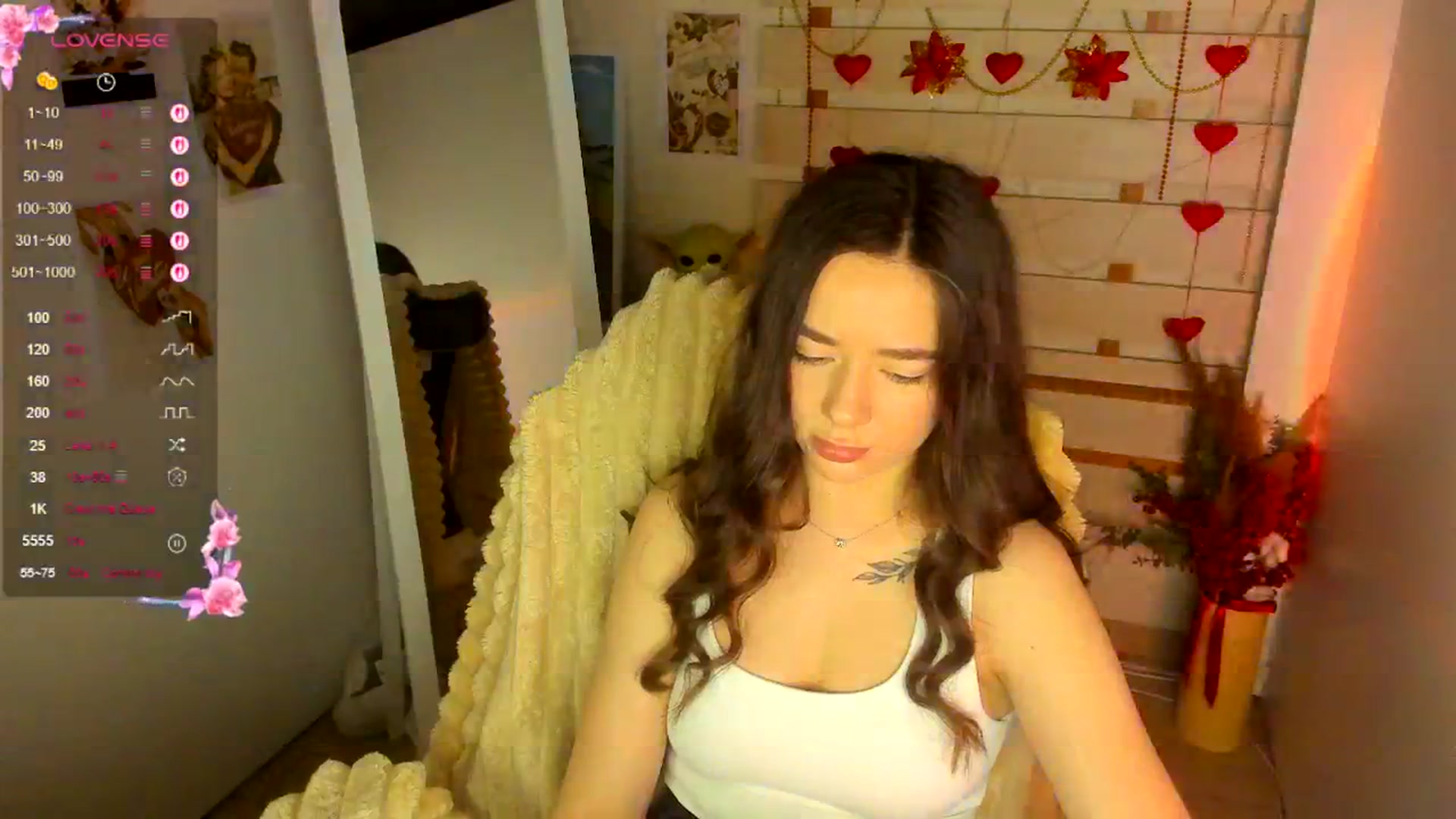 Gallery image thumbnail from KiraLove's myfreecams stream on, 04/13/2026, 11:18 image 11 of 20
