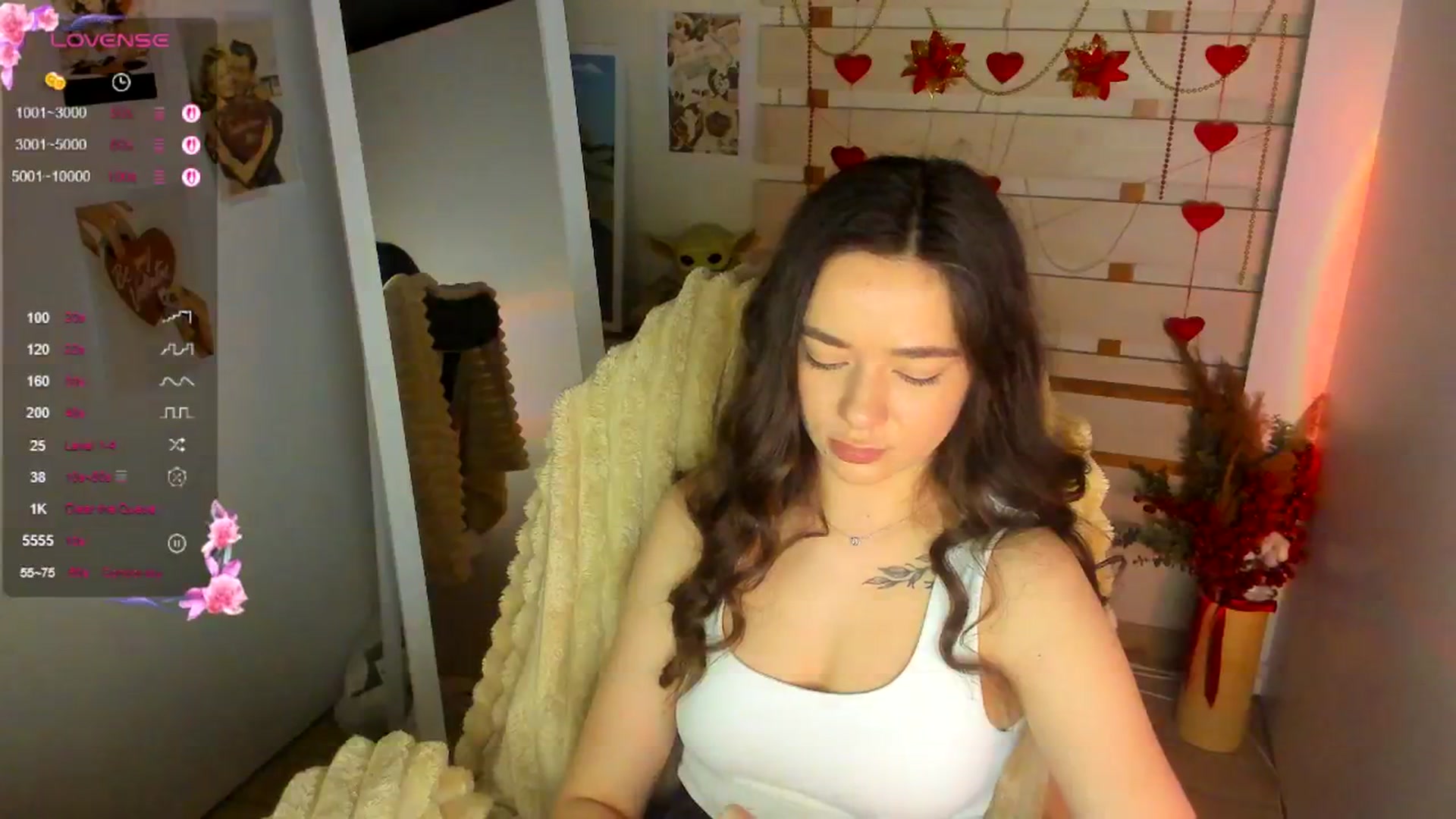 Gallery image thumbnail from KiraLove's myfreecams stream on, 04/13/2026, 11:18 image 14 of 20