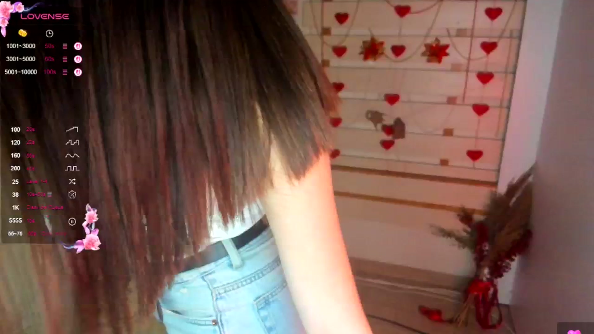 Gallery image thumbnail from KiraLove's myfreecams stream on, 04/16/2026, 10:43 image 16 of 20